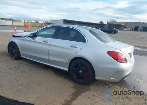 2019 Mercedes-Benz C 300 z USA, uszkodzony, nr VIN 55SWF8DB7KU282904